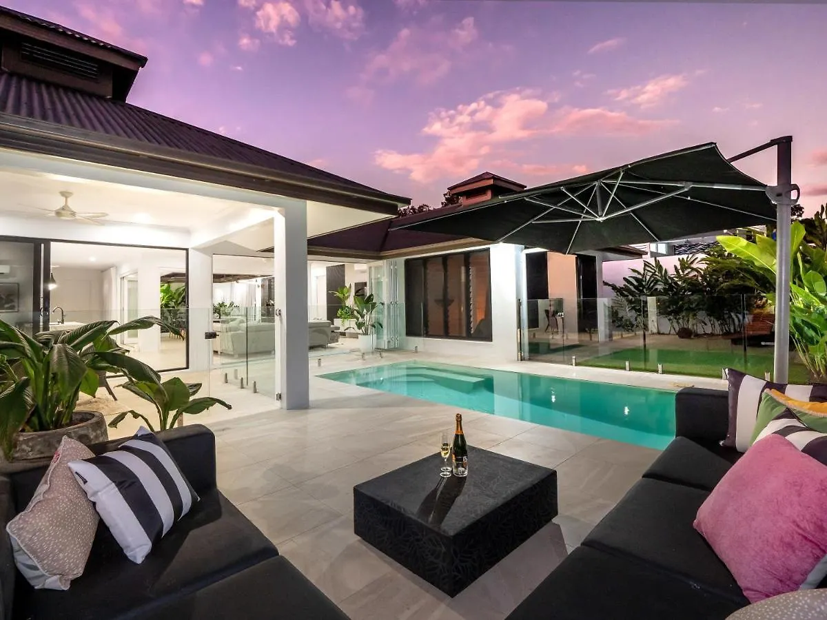 Pura Vida - Tropical Luxury Living Villa Palm Cove