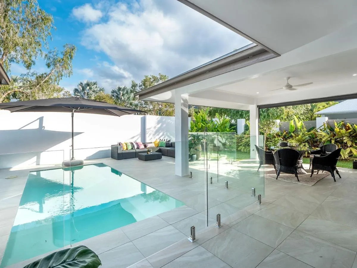 Holiday home Pura Vida - Tropical Luxury Living Villa Palm Cove Australia