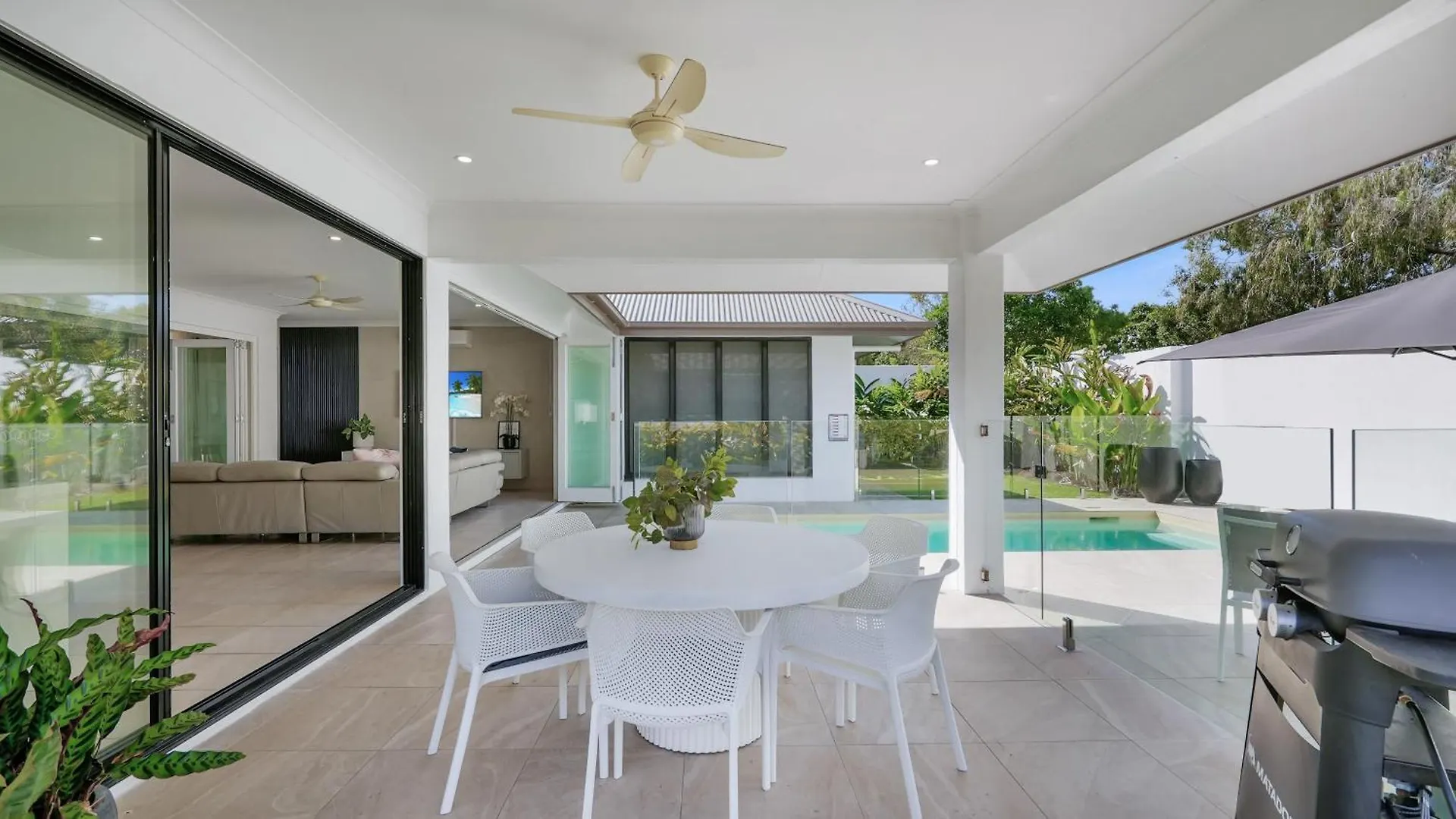 Vakantiehuis Pura Villa - Tropical Luxury Living Palm Cove