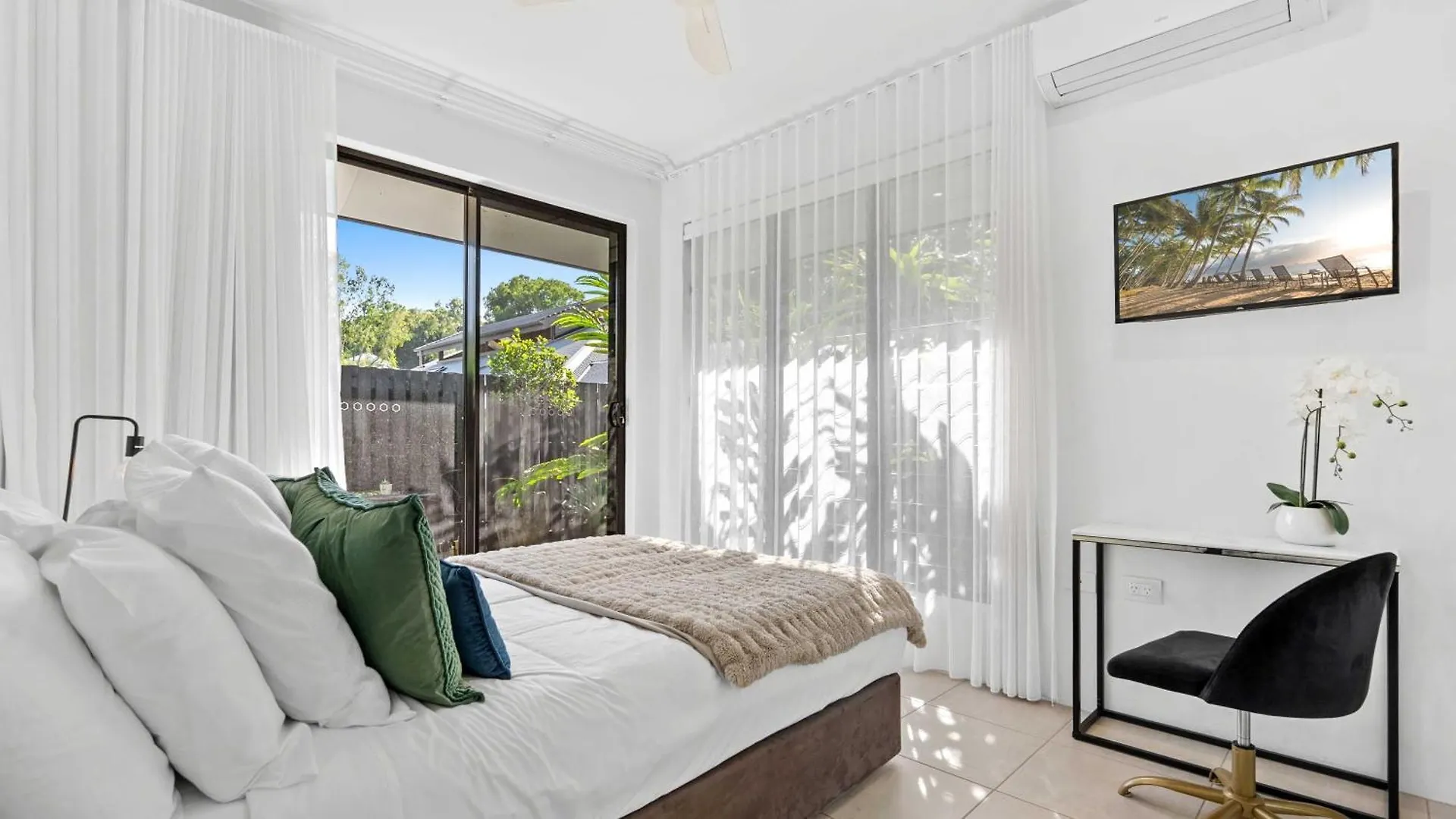 Pura Villa - Tropical Luxury Living Palm Cove Vakantiehuis